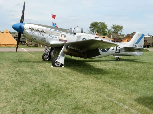 North American P-51 Mustang (N1751D)