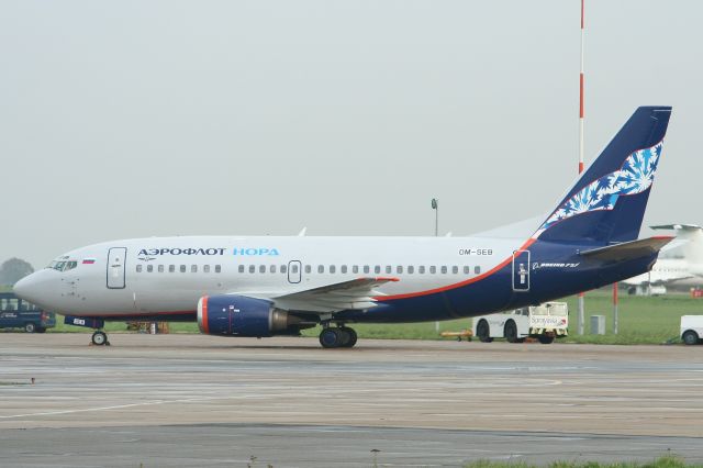 Boeing 737-700 (OM-SEB)