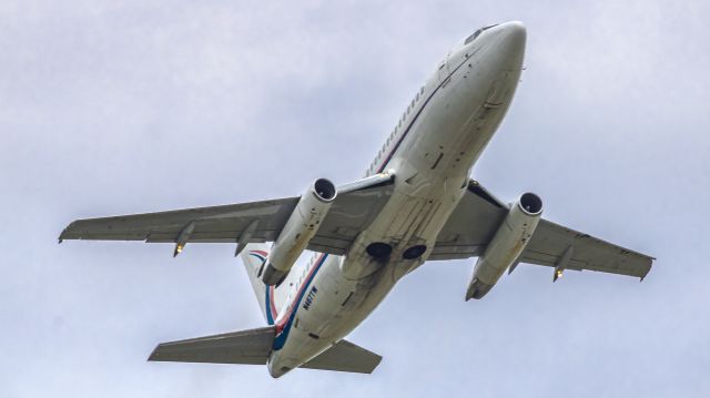 Boeing 737-200 (N467TW) - My first capture of an original 737! Unfortunately under cloudy skies, but extremely happy to have finally caught one after patiently waiting!