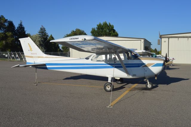 Cessna Skyhawk (N2207E) - Parked on the AvCenter ramp after getting checked out in the Skyhawk.