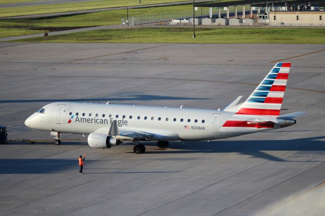 Embraer 170/175 (N208AN) - 5/28/17 pushback from the gate