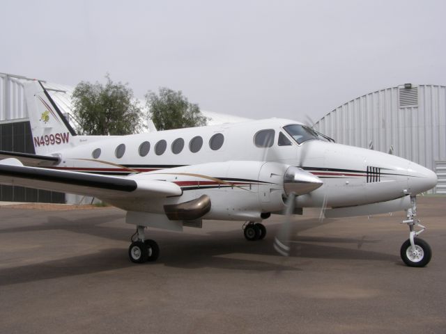 Beechcraft King Air 100 (N499SW)