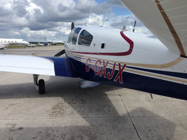 Beechcraft Bonanza (36) (C-GXJX)