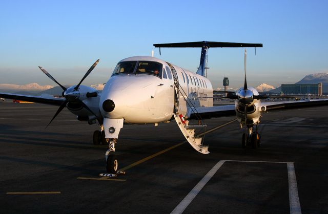 Beechcraft 1900 —