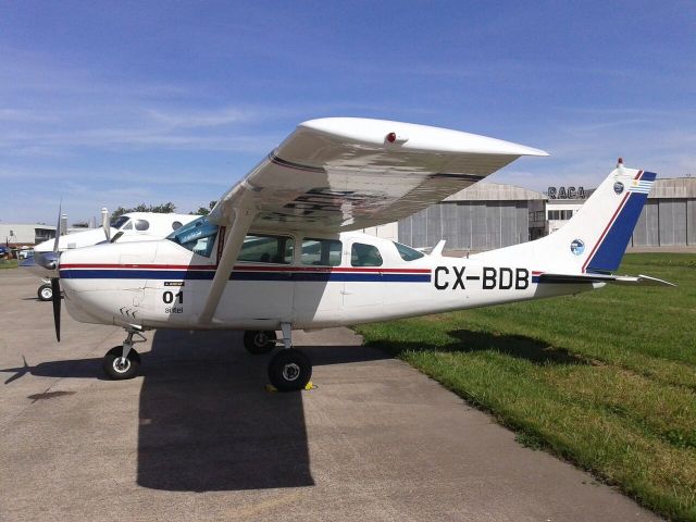 Cessna 205 (CX-BDB)