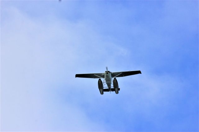 Cessna Skywagon (C-FCCT) - C-FCCT en vol au dessus de Lavaltrie QC. le 06-05-2021 à 17:06