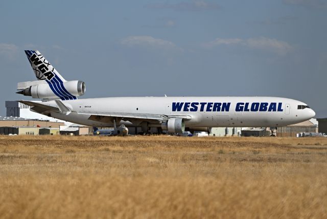 Boeing MD-11 (N415JN)