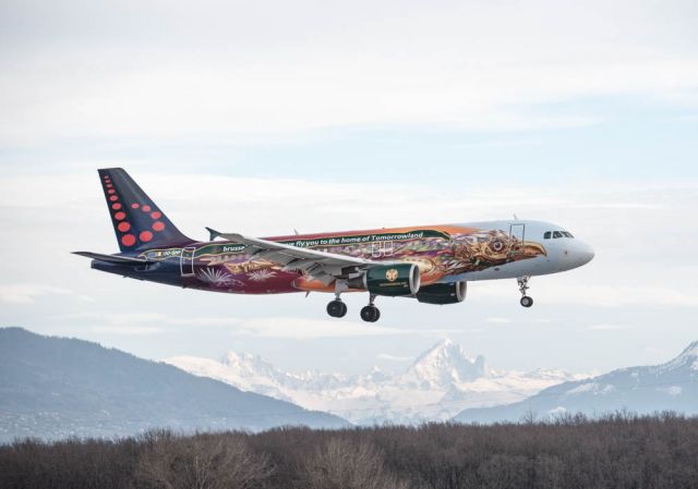 Airbus A320 (OO-SNF) - Brussels Airlines - "Tomorrowland Amare" livery