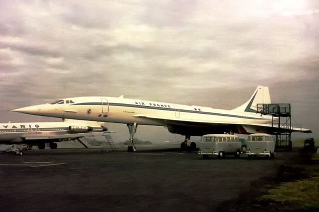 Aerospatiale Concorde (F-BTSC) - On it´s first commercial flight between PARIS and Rio de Janeiro, Jan 21,1976