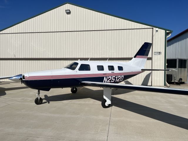 Piper Malibu Mirage (N25120)