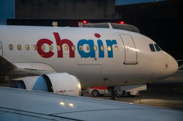 Airbus A320 (HB-JOK)