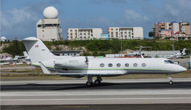 Gulfstream Aerospace Gulfstream IV (N2121)