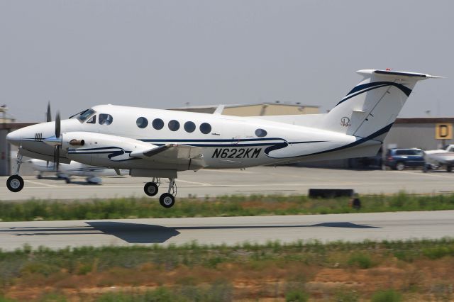 Beechcraft Super King Air 200 (N622KM)