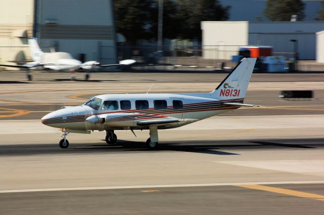 Piper Navajo (N8131)