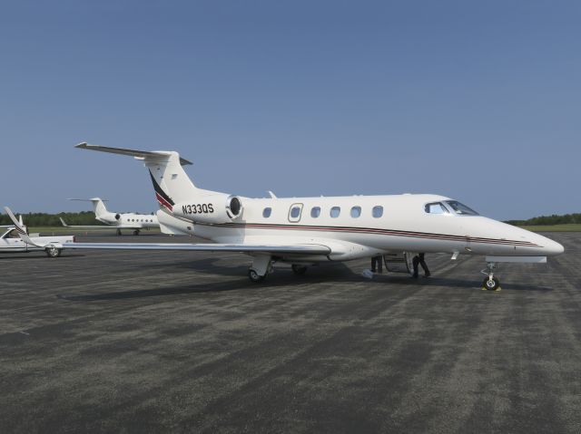 Embraer Phenom 300 (N333QS) - 2 September 2015