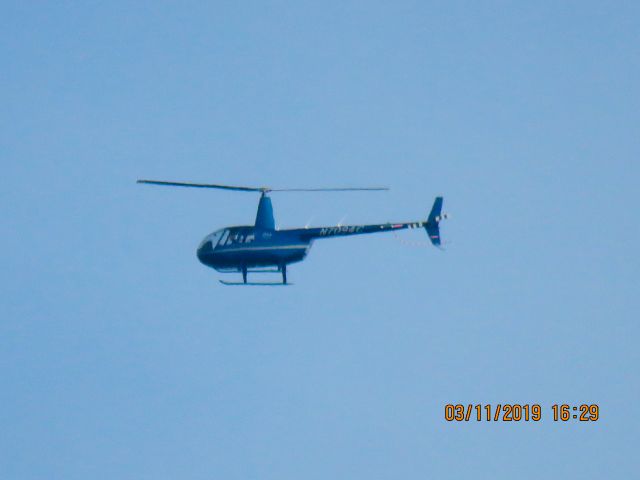 Robinson R-44 (N7094C)