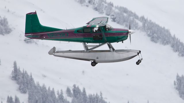 N61387 — - A bold color scheme!  On approach at Juneau