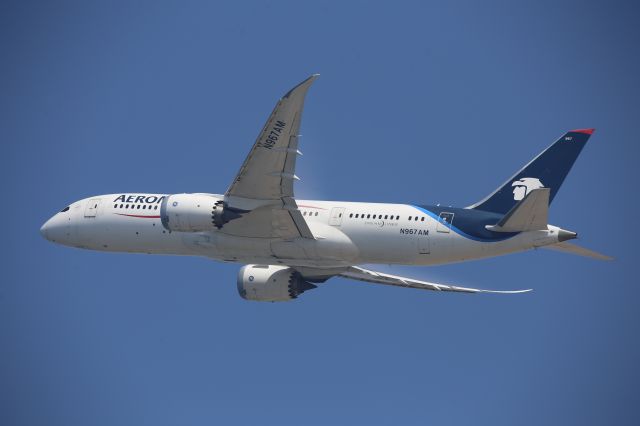 Boeing 787-8 (N967AM)