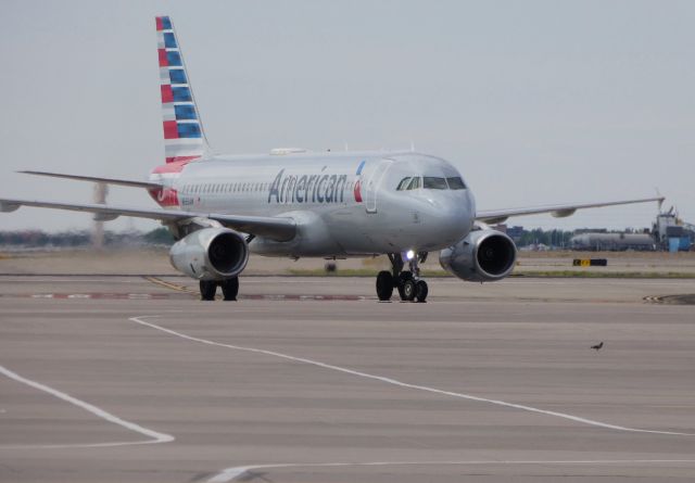 Airbus A320 (N665AW)