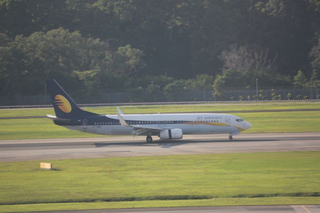 Boeing 737-800 (VT-JBE)