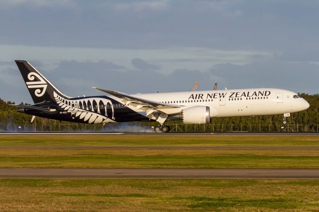 Boeing 787-9 Dreamliner (ZK-NZC)