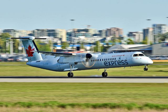 de Havilland Dash 8-400 (C-GJZD)