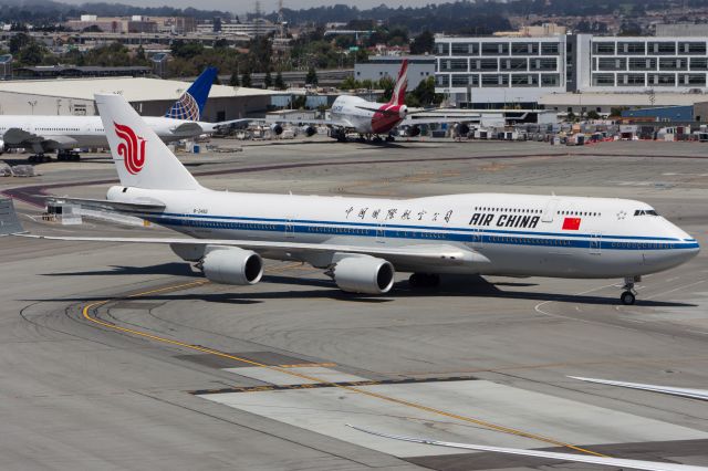 BOEING 747-8 (B-2482)