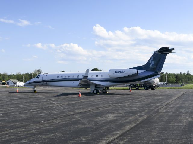 Embraer ERJ-135 (N226HY)