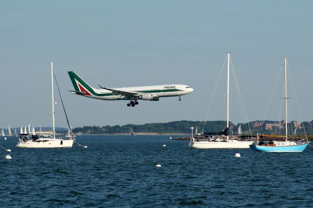 Airbus A330-200 (EI-DIP) - Alitalia 61 Romeo crossing over Boston Harbor to 27