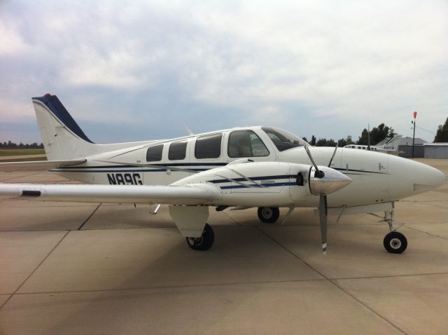 Beechcraft Baron (58) (N89G)