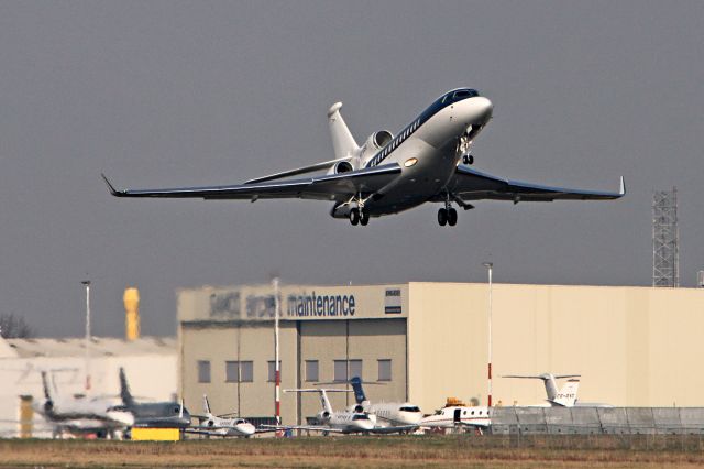 Dassault Falcon 7X (CS-DSA)