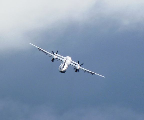 de Havilland Dash 8-400 (N431QX)