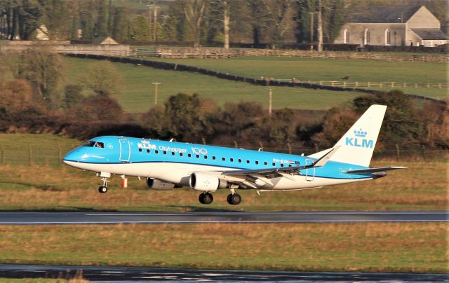 EMBRAER 175 (long wing) (PH-EXH) - klm cityhopper e175std ph-exh training at shannon 12/1/20.