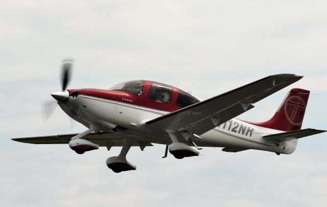 Cirrus SR-22 (N112NR)