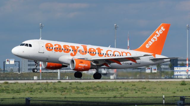Airbus A319 (G-EZFU)