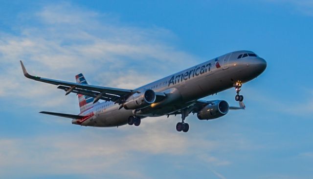 Airbus A321 (N150NN) - The first A321 I have ever seen with blended sharklets.