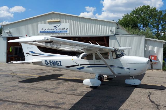 Cessna Skyhawk (D-EMGZ)