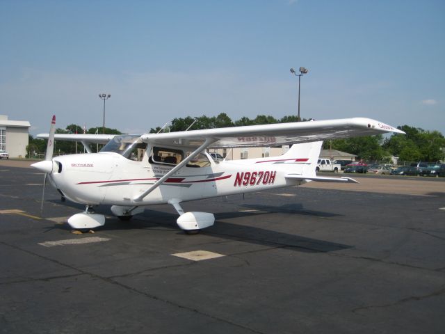 Cessna Skyhawk (N9670H)