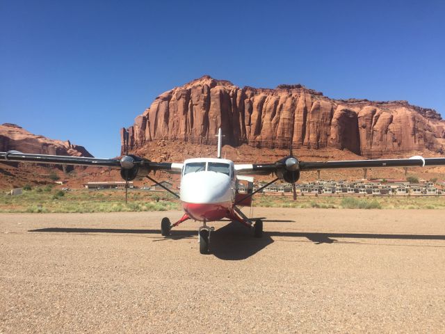 De Havilland Canada Twin Otter — - Monument Valley