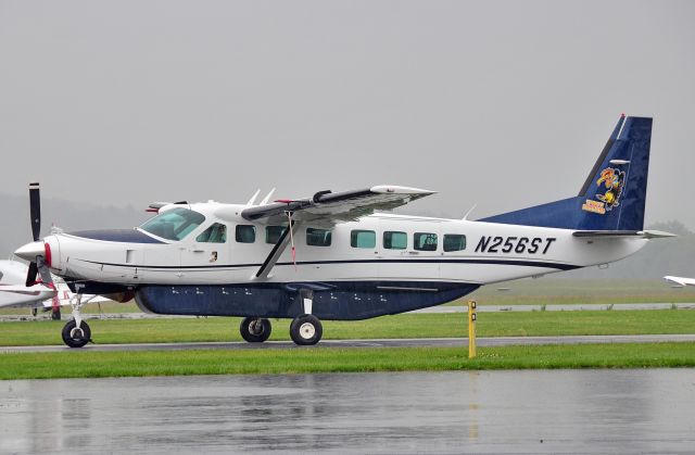 Cessna Caravan (N256ST) - Seen at KFDK on 5/12/2010.      a href=http://discussions.flightaware.com/profile.php?mode=viewprofile&u=269247  [ concord977 profile ]/a