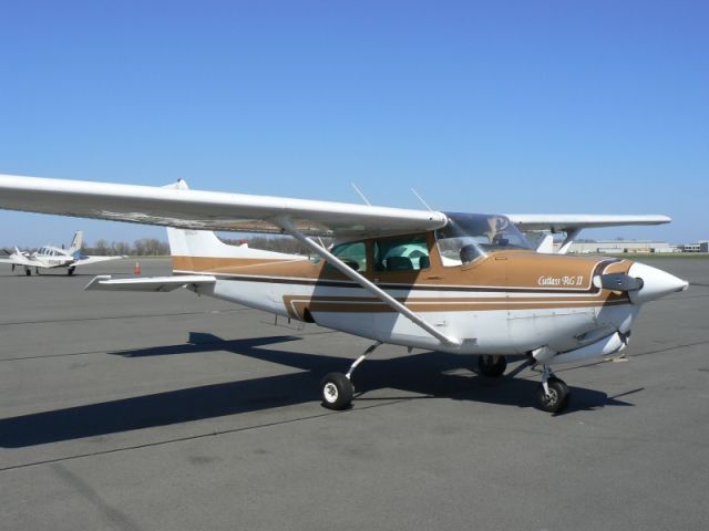 Cessna Skyhawk (N6420V)
