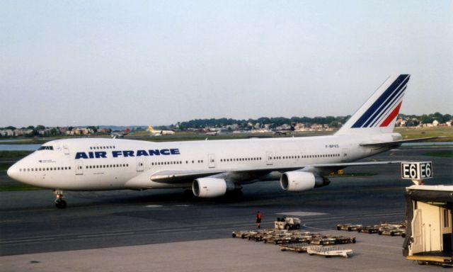 Boeing 747-200 (F-BPVS) - From August 2001