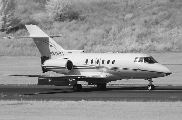 Hawker 800 (N919RT)