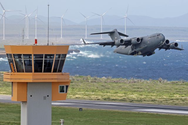 Boeing Globemaster III (03-3118)