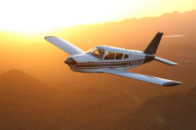 Piper Cherokee Arrow (N2078T)