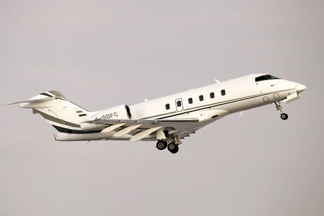 Bombardier Challenger 300 (I-SDFC) - COMP. SIRIO