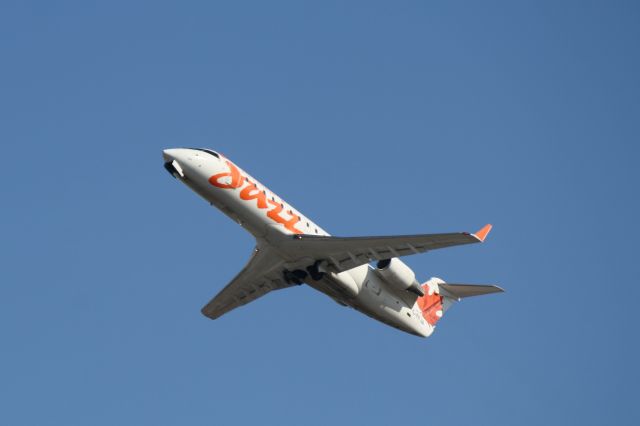 Canadair Regional Jet CRJ-200 (C-FFJA) - Heading from Montreal to Boston Logan