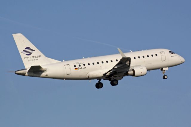 Embraer 170/175 (D-ALIA)