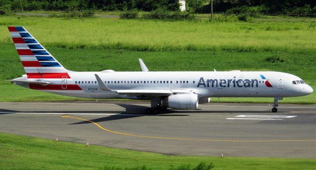 Boeing 757-200 (N175AN)