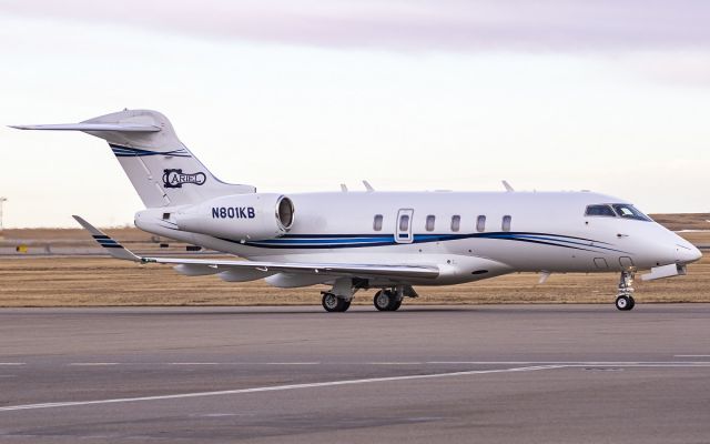 Canadair Challenger 350 (N801KB)